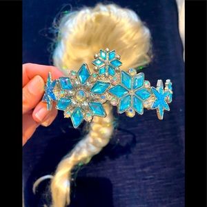 Frozen Elsa wig and tiara